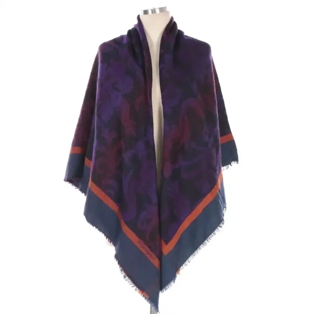 Yves Saint Laurent shawl. - Picture 1 of 4